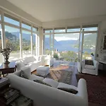 And Hills View Como