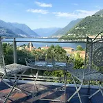 And Hills View * Como