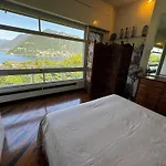 And Hills View * Como