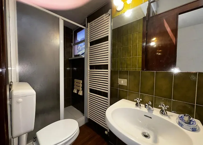 And Hills View Apartment *