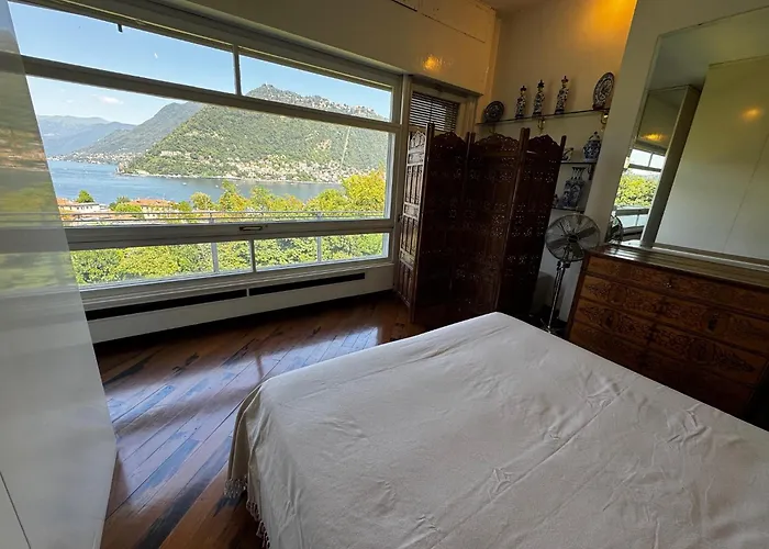 And Hills View * Como